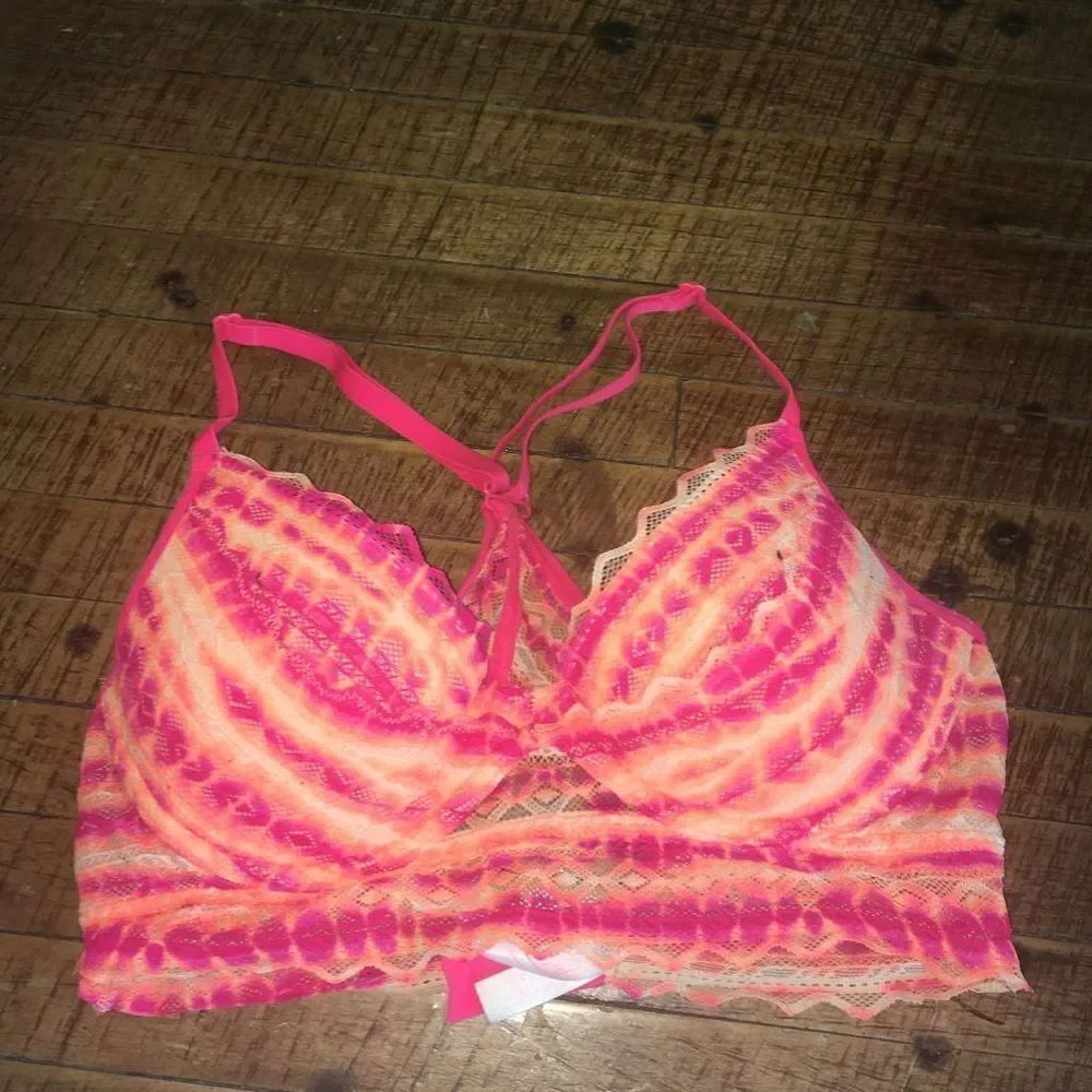 Victoria’s Secret hot pink and orange S lacy barbiecore bralette